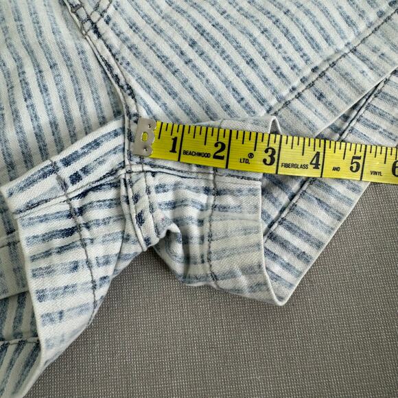 KanCan Signature Ultra high rise shorts - Picture 8 of 9